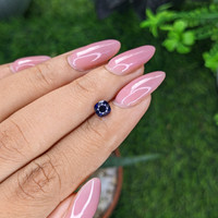 1.00 Ct. Blue Sapphire from Tanzania Life Style
