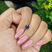 1.00 Ct. Blue Sapphire from Tanzania Life Style