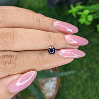 1.00 Ct. Blue Sapphire from Tanzania Life Style