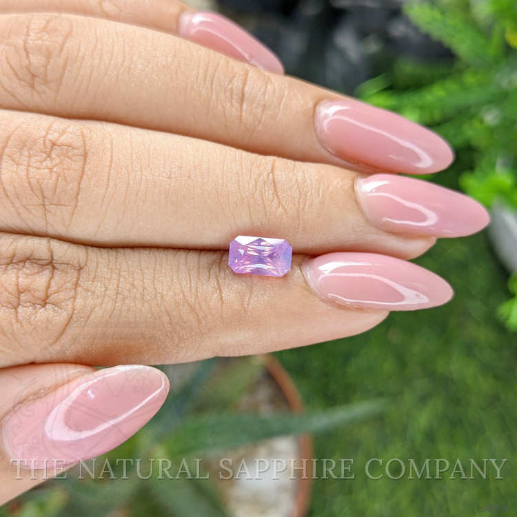 1.54 Ct. Purplish Pink Sapphire from Ceylon (Sri Lanka)