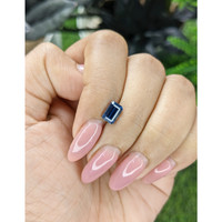1.52 Ct. Blue Sapphire from Tanzania Life Style