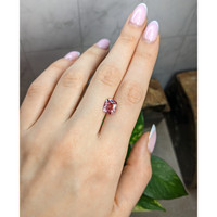 3.02 Ct. Padparadscha Sapphire from Ceylon (Sri Lanka) Life Style