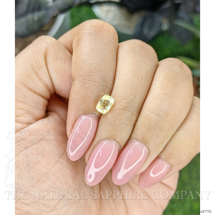 1.11 Ct. Yellow Sapphire from Ceylon (Sri Lanka)