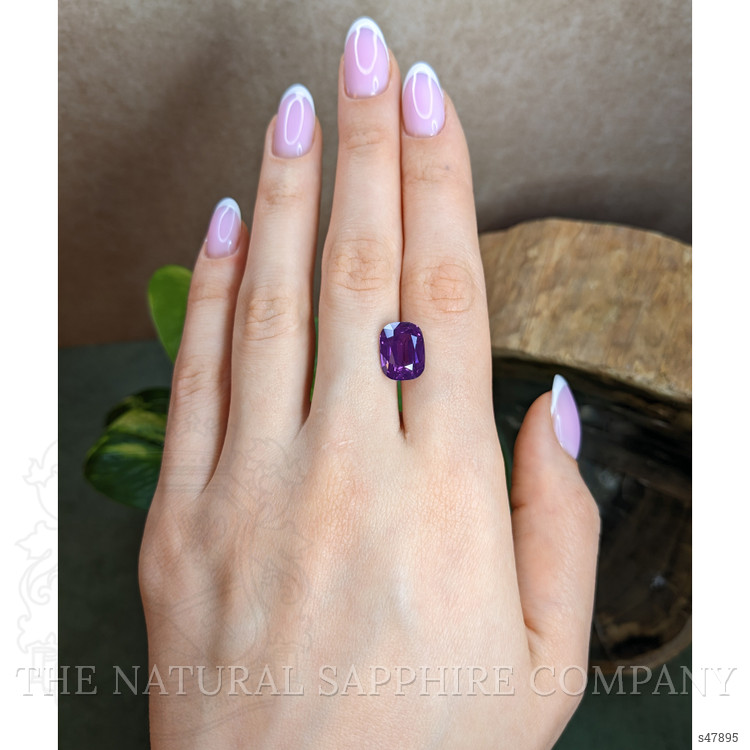 8.02 Ct. Purple Sapphire from Ceylon (Sri Lanka)
