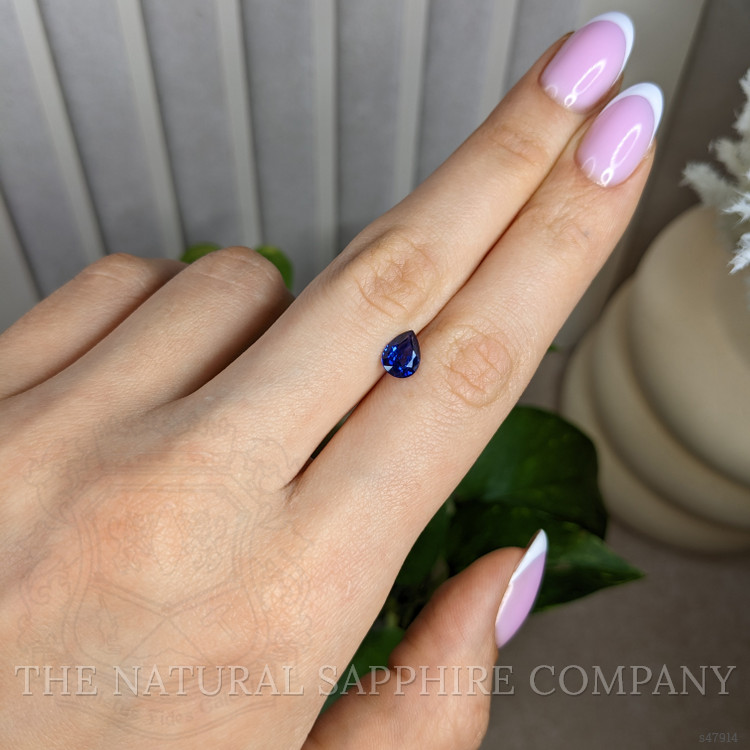 1.23 Ct. Blue Sapphire from Ceylon (Sri Lanka)