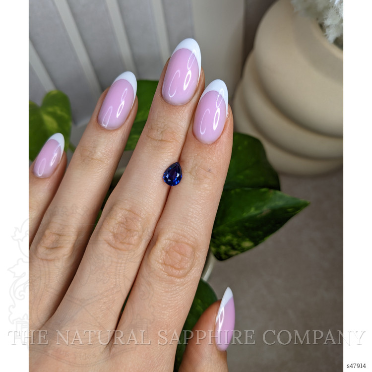 1.23 Ct. Blue Sapphire from Ceylon (Sri Lanka)
