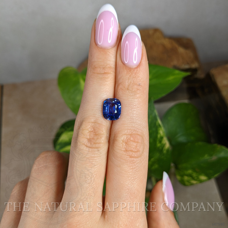 5.01 Ct. Blue Sapphire from Ceylon (Sri Lanka)