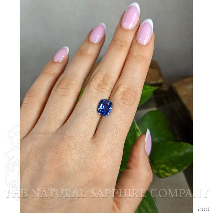 5.01 Ct. Blue Sapphire from Ceylon (Sri Lanka)