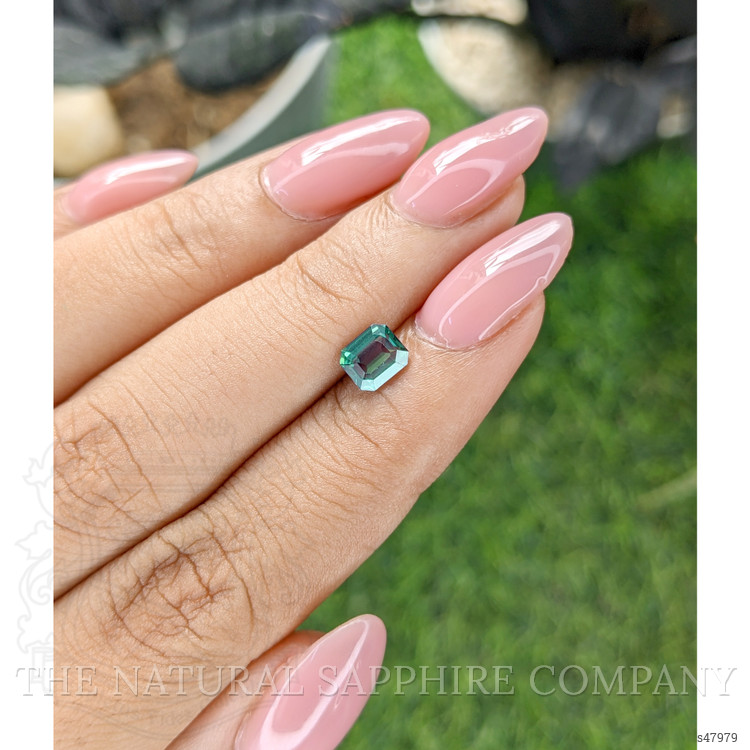 0.95 Ct. Greenish Blue Sapphire from Kenya