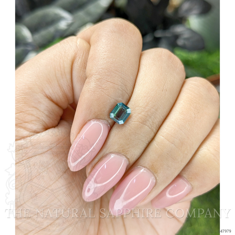 0.95 Ct. Greenish Blue Sapphire from Kenya
