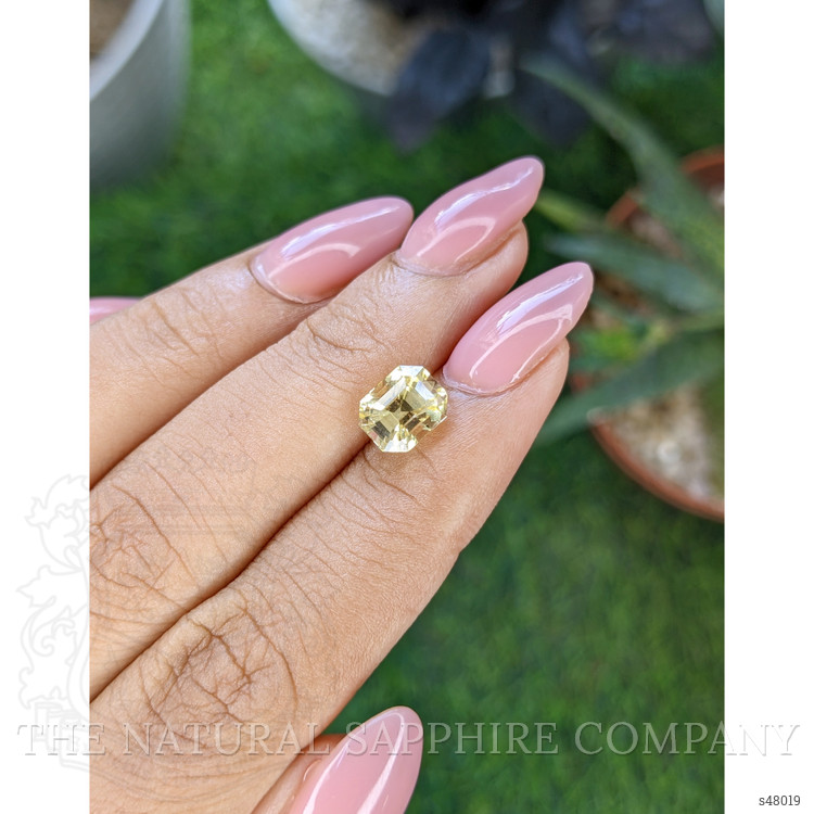 2.58 Ct. Yellow Sapphire from Ceylon (Sri Lanka)