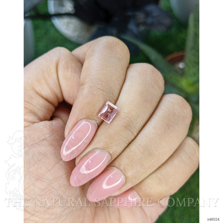 0.99 Ct. Pink Sapphire from Ceylon (Sri Lanka)