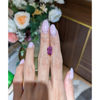 4.02 Ct. Purplish Pink Sapphire from Ceylon (Sri Lanka) Life Style