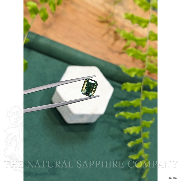 2.06 Ct. Bi Color / Parti Sapphire from Ceylon (Sri Lanka)