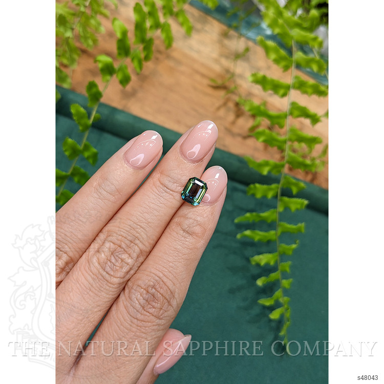 2.06 Ct. Bi Color / Parti Sapphire from Ceylon (Sri Lanka)