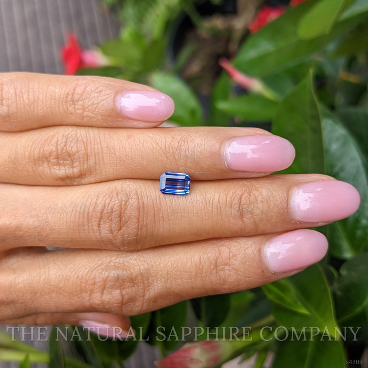 1.03 Ct. Bi Color Sapphire from Ceylon (Sri Lanka)