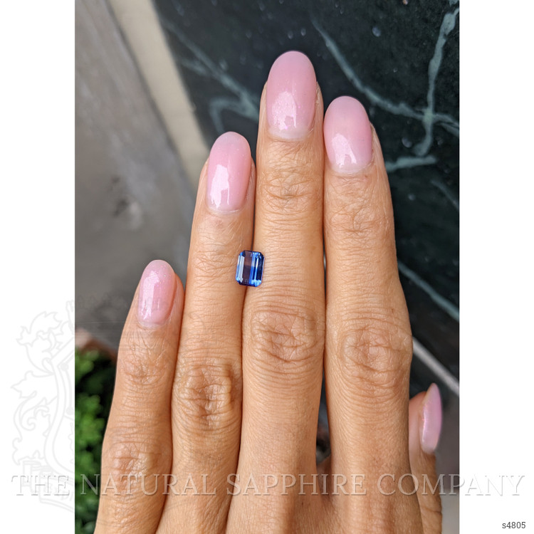 1.03 Ct. Bi Color Sapphire from Ceylon (Sri Lanka)