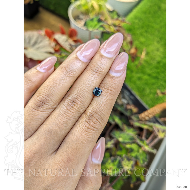 1.00 Ct. Greenish Blue Sapphire from Ceylon (Sri Lanka)