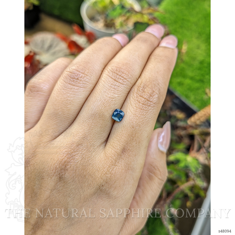 0.85 Ct. Greenish Blue Sapphire from Ceylon (Sri Lanka)