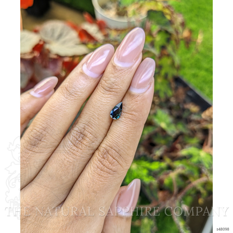 1.01 Ct. Greenish Blue Sapphire from Ceylon (Sri Lanka)