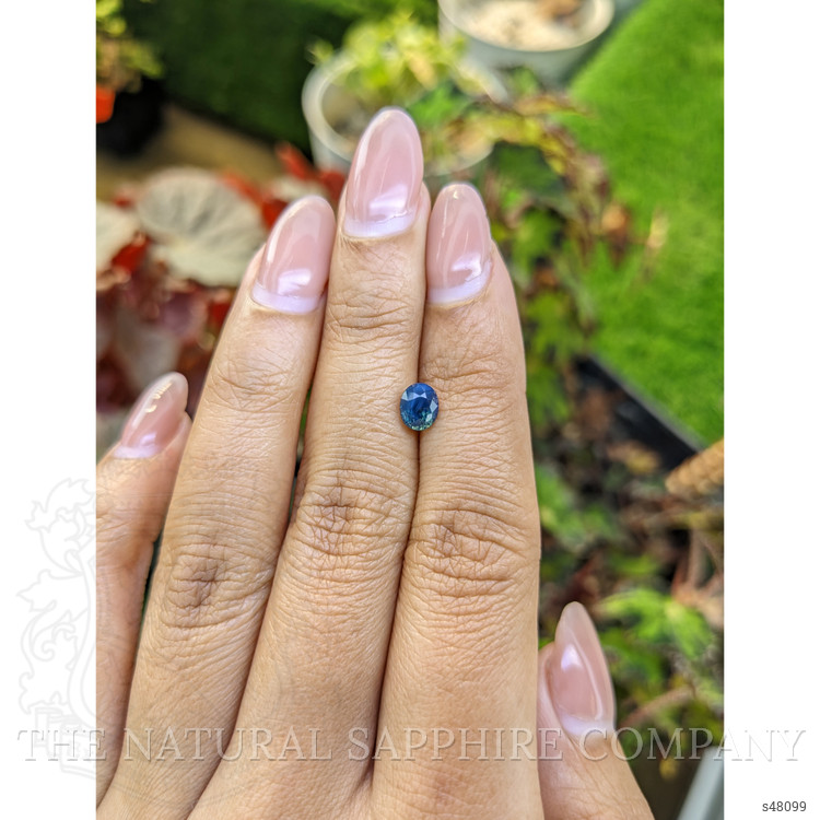 0.95 Ct. Greenish Blue Sapphire from Ceylon (Sri Lanka)