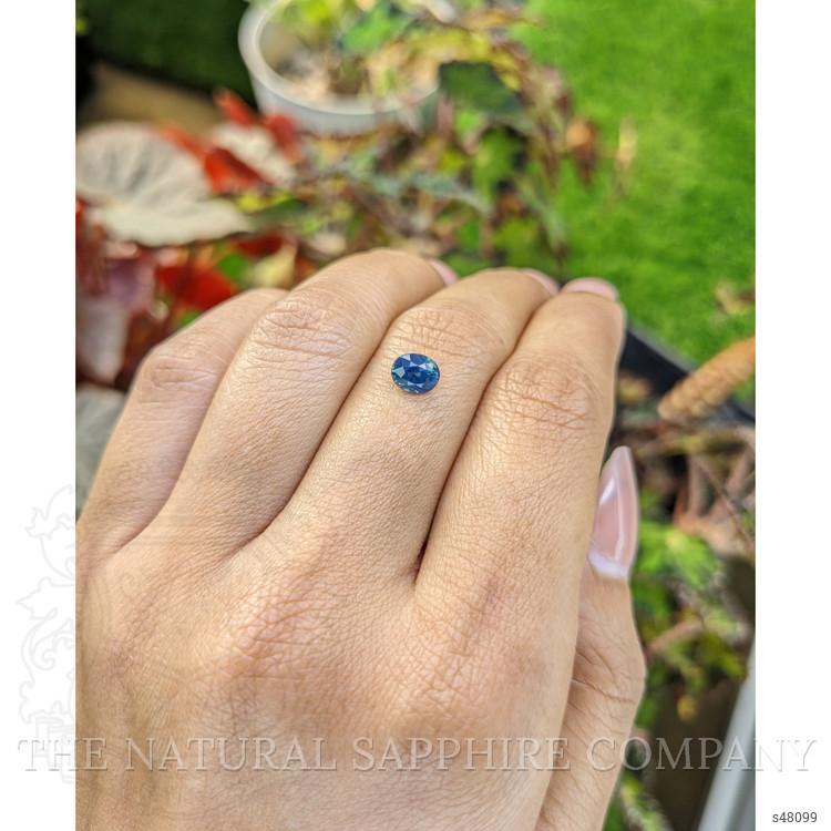 0.95 Ct. Greenish Blue Sapphire from Ceylon (Sri Lanka)