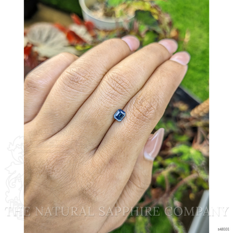 0.67 Ct. Greenish Blue Sapphire from Ceylon (Sri Lanka)