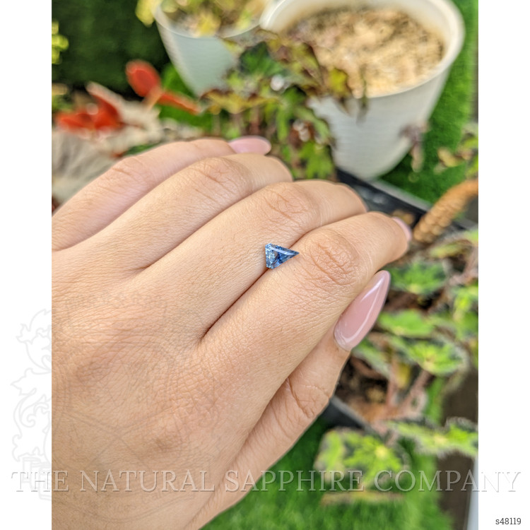 0.75 Ct. Greenish Blue Sapphire from Ceylon (Sri Lanka)