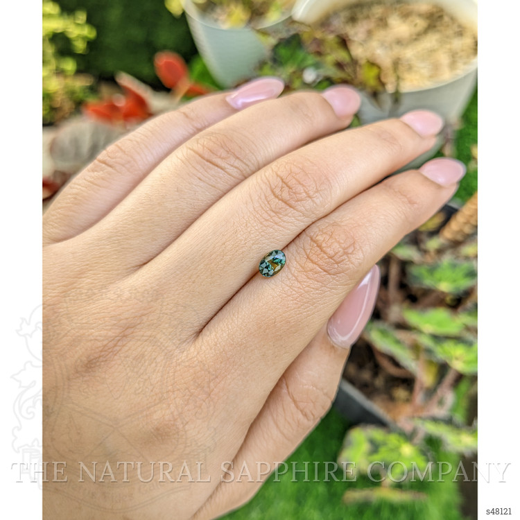 0.90 Ct. Bi Color / Parti Sapphire from Ceylon (Sri Lanka)