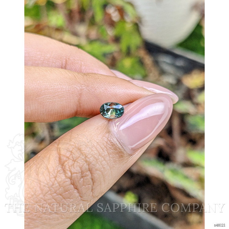 0.90 Ct. Bi Color / Parti Sapphire from Ceylon (Sri Lanka)