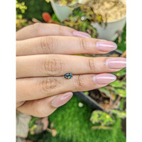 0.90 Ct. Bi Color / Parti Sapphire from Ceylon (Sri Lanka) Life Style