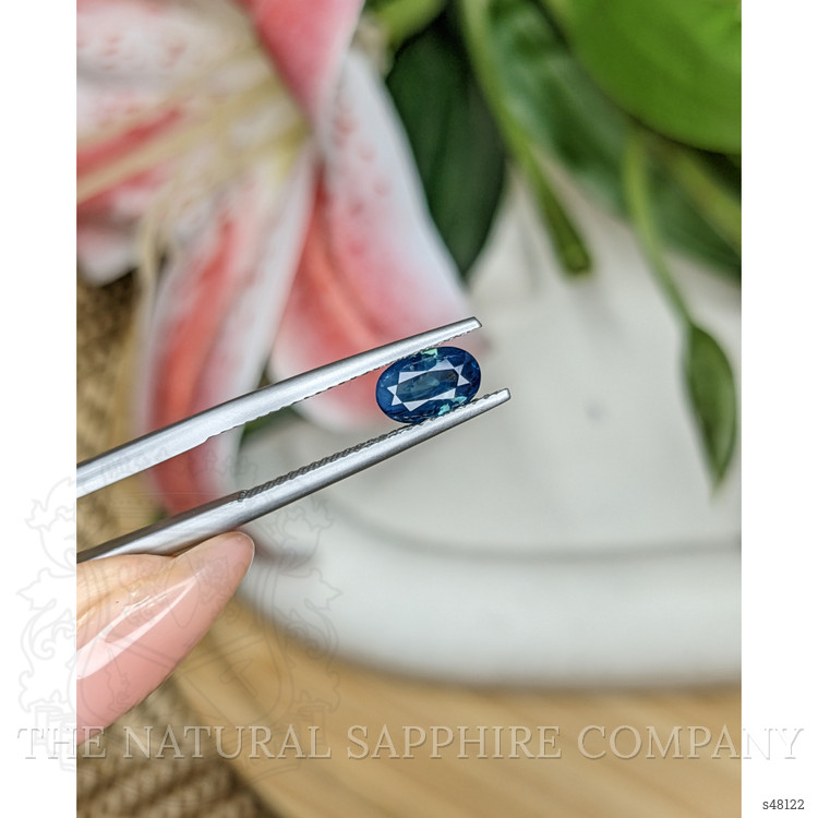 1.02 Ct. Greenish Blue Sapphire from Ceylon (Sri Lanka)