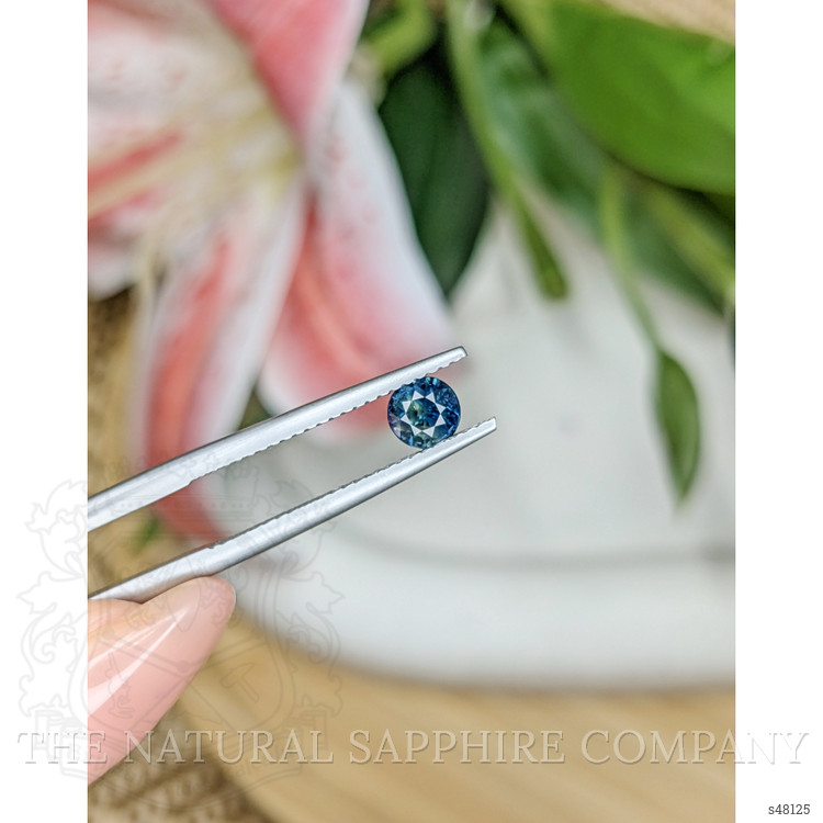 0.65 Ct. Bi Color / Parti Sapphire from Ceylon (Sri Lanka)