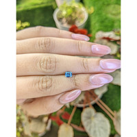1.09 Ct. Greenish Blue Sapphire from Ceylon (Sri Lanka) Life Style