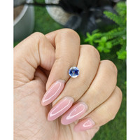 1.02 Ct. Bi Color / Parti Sapphire from Ceylon (Sri Lanka) Life Style