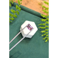 2.53 Ct. Pink Sapphire from Ceylon (Sri Lanka) Life Style