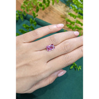 2.53 Ct. Pink Sapphire from Ceylon (Sri Lanka) Life Style