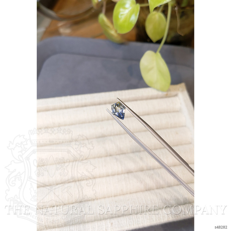 2.18 Ct. Bi Color / Parti Sapphire from Ceylon (Sri Lanka)