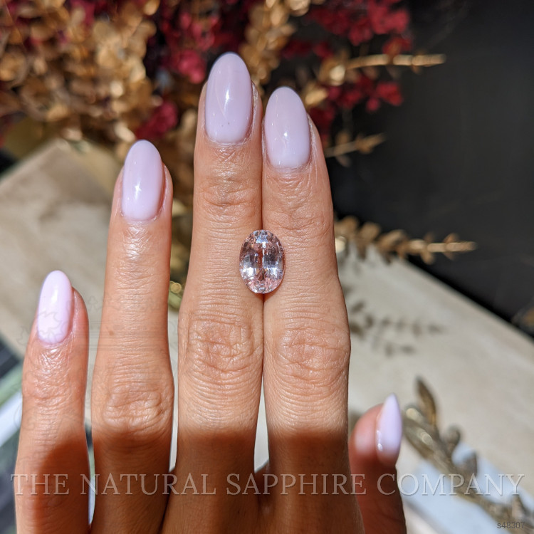5.08 Ct. Padparadscha Sapphire from Ceylon (Sri Lanka)