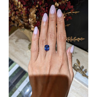 5.17 Ct. Blue Sapphire from Ceylon (Sri Lanka) Life Style