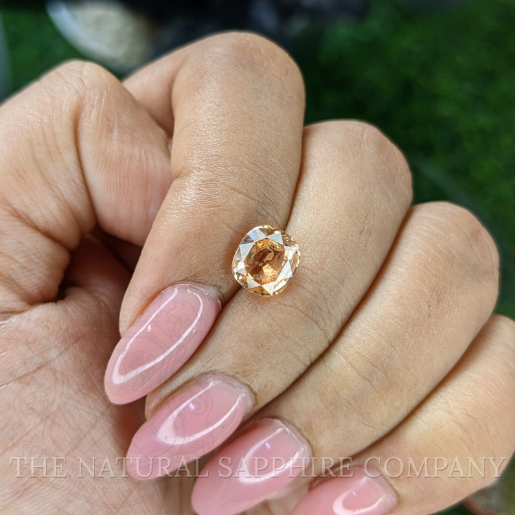 2.03 Ct. Padparadscha Sapphire from Ceylon (Sri Lanka)