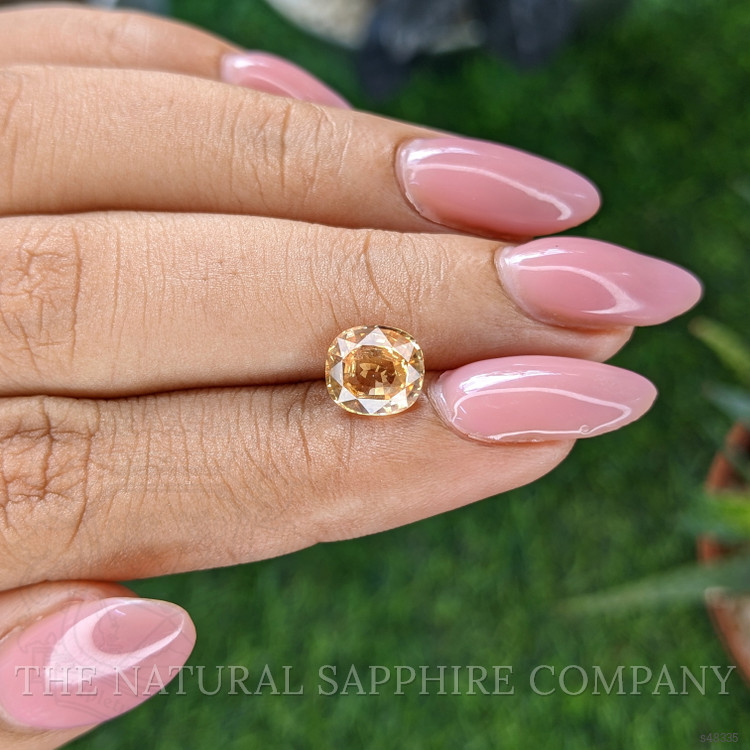 2.03 Ct. Padparadscha Sapphire from Ceylon (Sri Lanka)