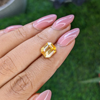 3.90 Ct. Yellow Sapphire from Ceylon (Sri Lanka) Life Style
