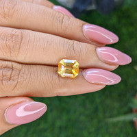 3.90 Ct. Yellow Sapphire from Ceylon (Sri Lanka) Life Style