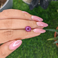 3.03 Ct. Purplish Pink Sapphire from Ceylon (Sri Lanka) Life Style