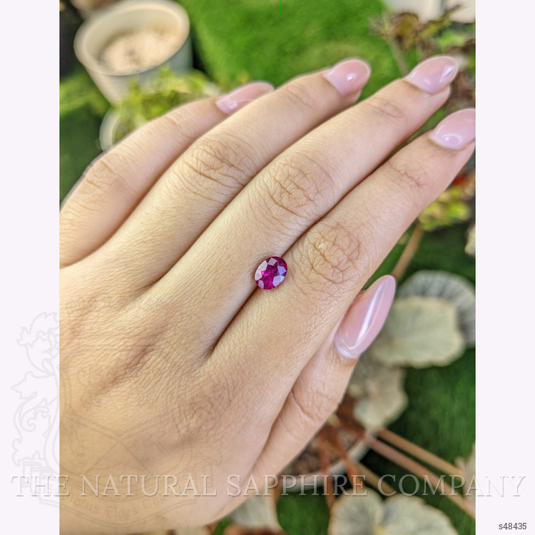1.30 Ct. Reddish Pink Sapphire from Ceylon (Sri Lanka)