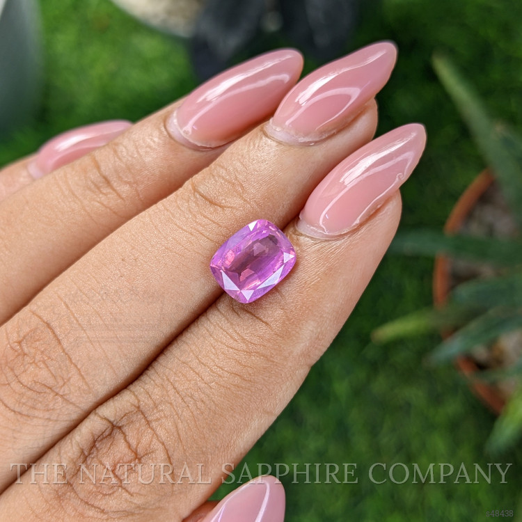 3.06 Ct. Purplish Pink Sapphire from Ceylon (Sri Lanka)