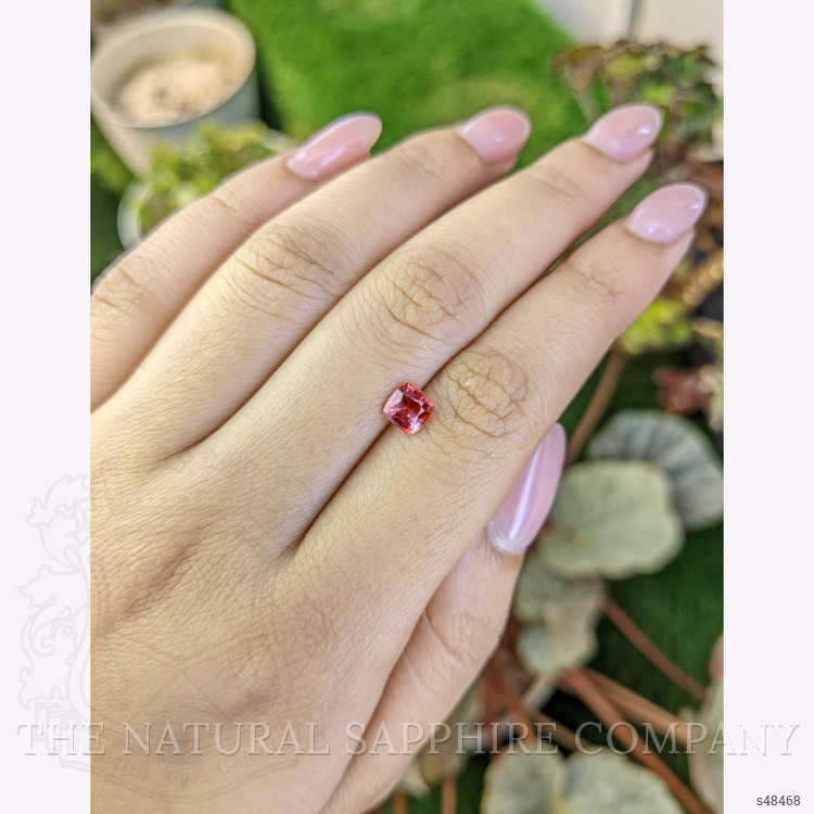0.92 Ct. Padparadscha Sapphire from Ceylon (Sri Lanka)