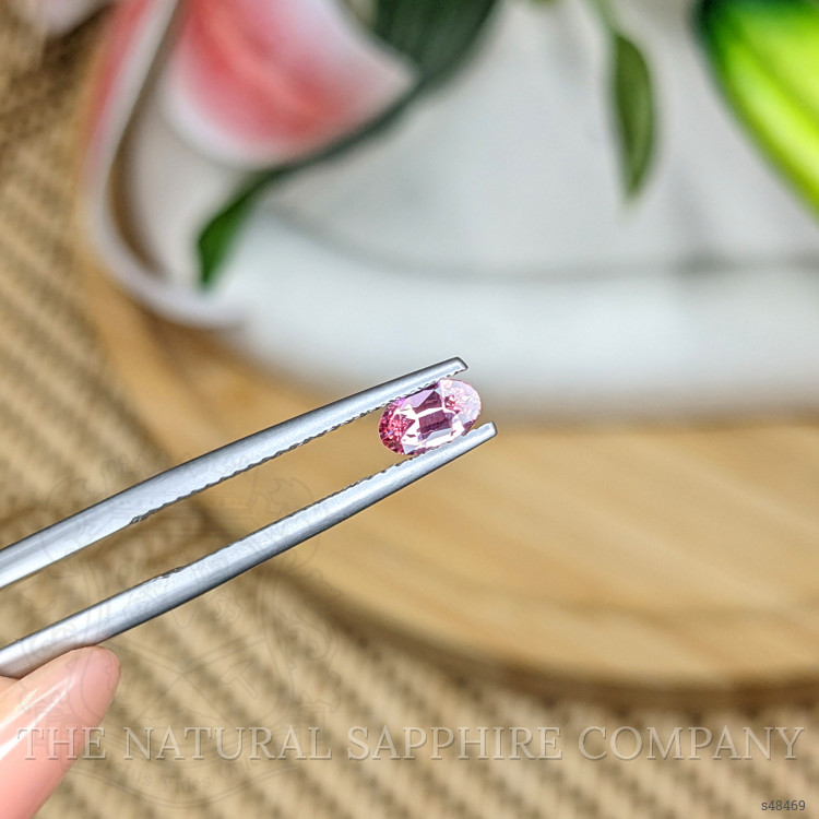0.33 Ct. Padparadscha Sapphire from Ceylon (Sri Lanka)