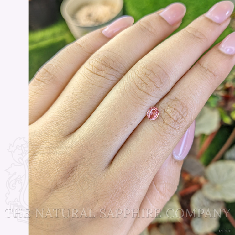 0.48 Ct. Padparadscha Sapphire from Ceylon (Sri Lanka)